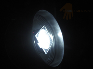холодный белый цвет свечения светодиодной вставки для подводного фонаря Lumen